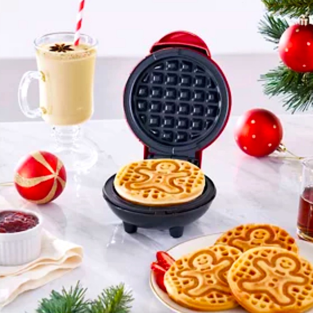 Dash Gingerbread Man Mini Waffle Maker
